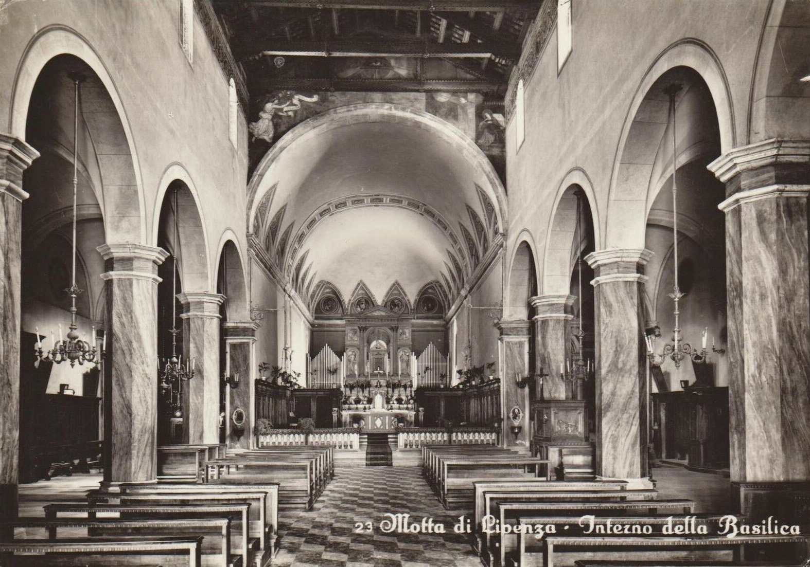 1962-Motta-di-Livenza-Basilica-interno